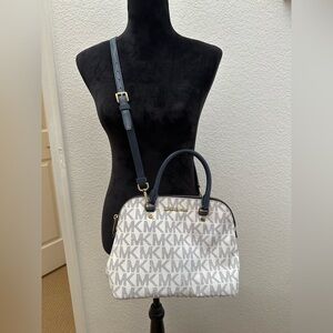 Women’s Navy Blue and White Medium Michael Kors Crossbody Purse Handbag